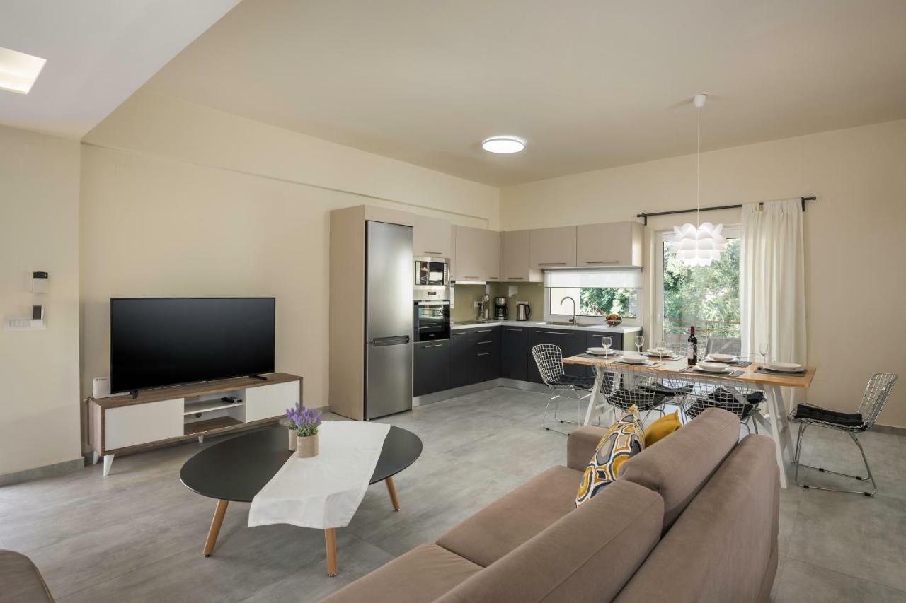 110m² 3 slaapkamer, 2 privé badkamer Appartement in Chania Chania  Buitenkant foto
