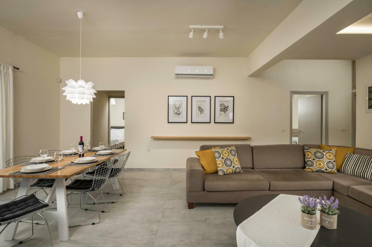 110m² 3 slaapkamer, 2 privé badkamer Appartement in Chania Chania  Buitenkant foto
